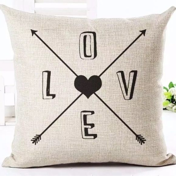 𝅺PILLOW Cover Love/Arrows - Picture 1 of 3
